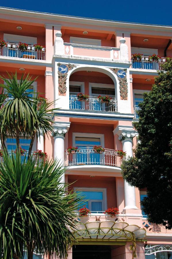 Hotel Mozart Opatija Exterior foto